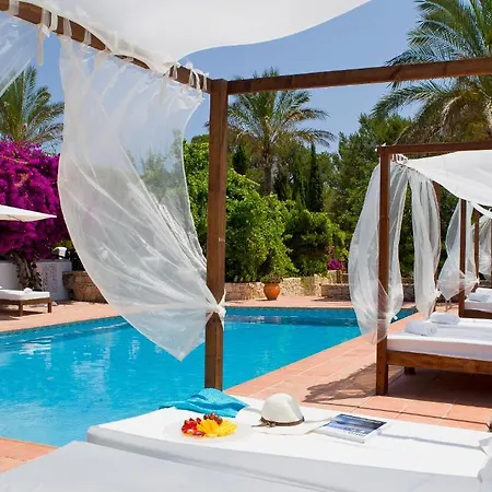 Pere Lifestyle & Hotel 4*